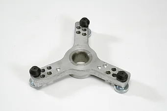 3-Arm-Zentrierstern für LLkw | inkl. Bolzen und Muttern | 1 695 653 420