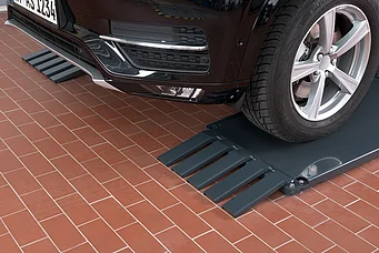 Abfahrrampen-Set für LTB 100/300 | 2-tlg. | 1 692 100 032 Abfahrrampen-Set für LTB 100/300 | 2-tlg. | 1 692 100 032